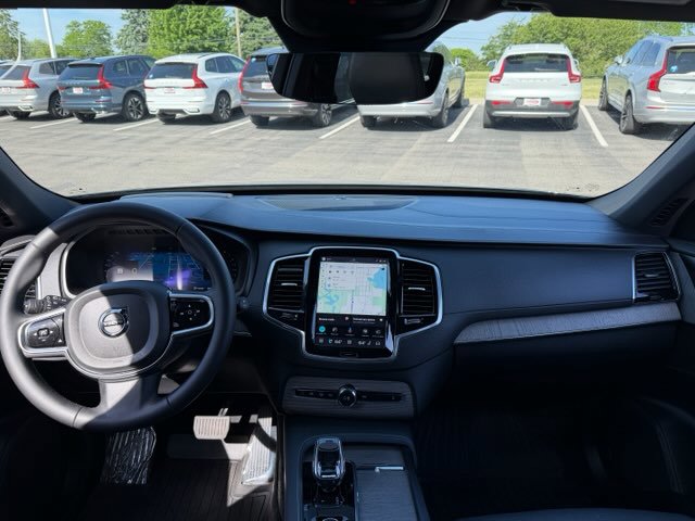 Used 2023 Volvo XC90 B6 Ultimate w/ Protection Package Premier AWD/4WD image 9