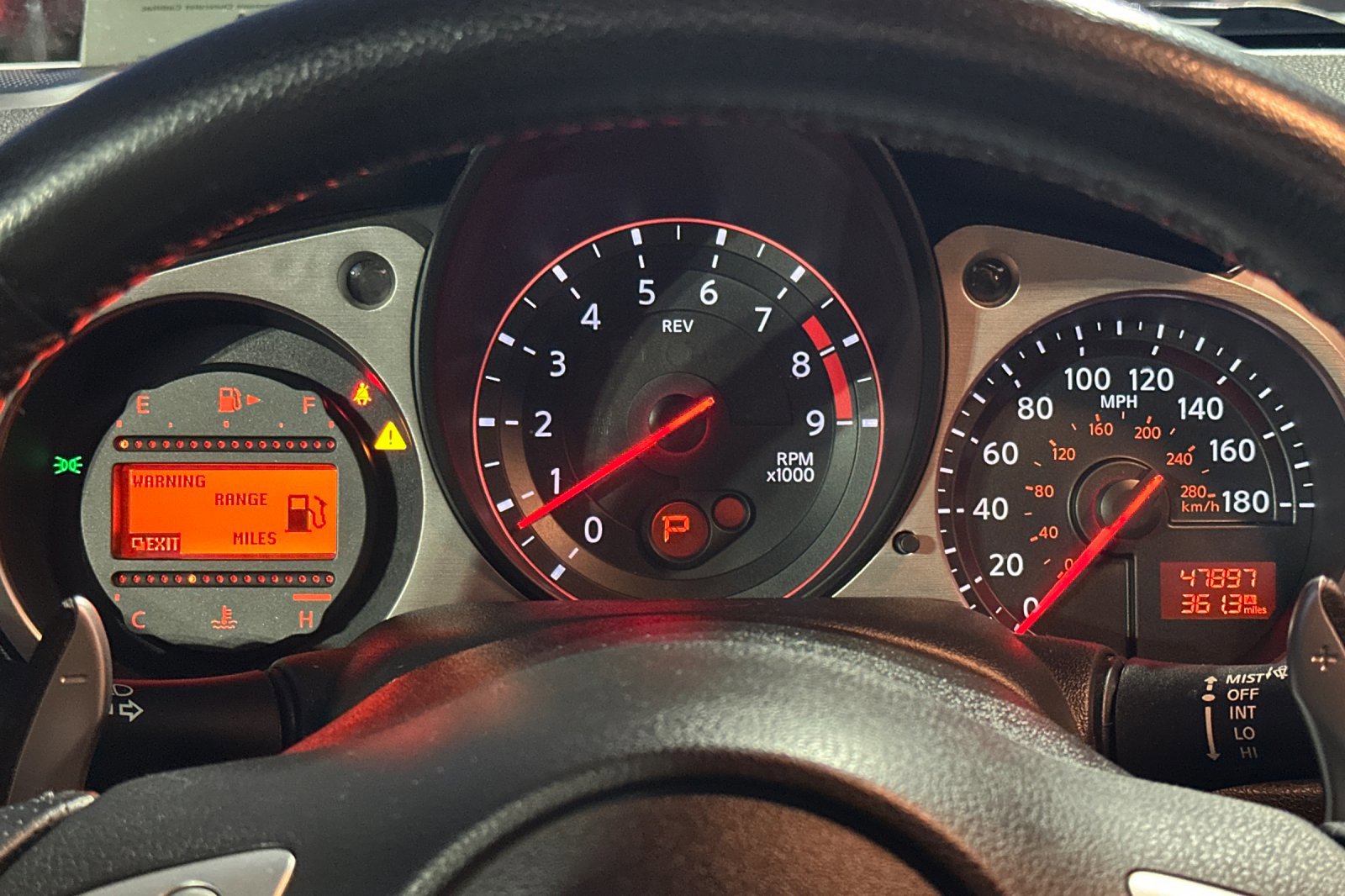 Used 2018 Nissan 370Z Touring image 22