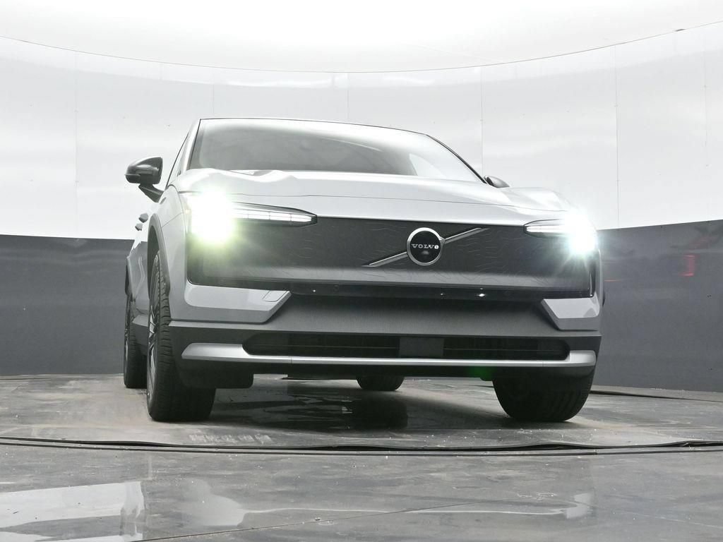 New 2026 Volvo EX30 Cross Country Ultra w/ Protection Package Premier AWD/4WD image 32