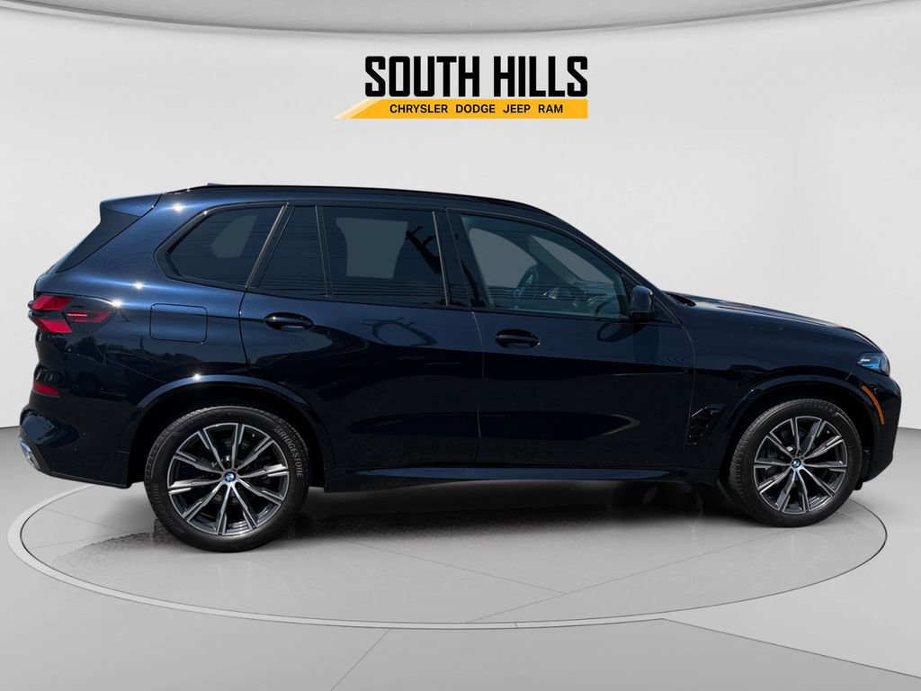 Used 2026 BMW X5 xDrive40i w/ M Sport Package AWD/4WD image 6