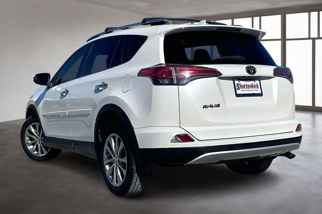 Used 2016 Toyota RAV4 Limited image 4