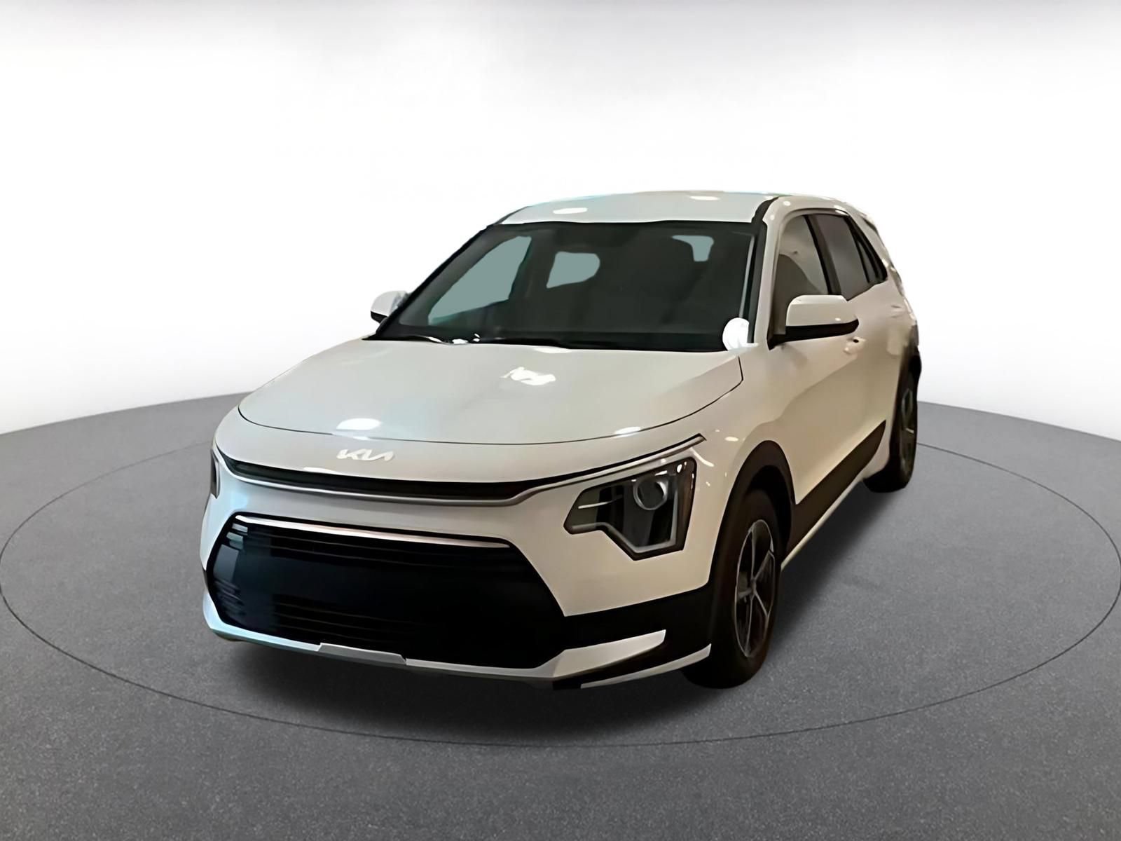 Used 2026 Kia Niro LX FWD image 4