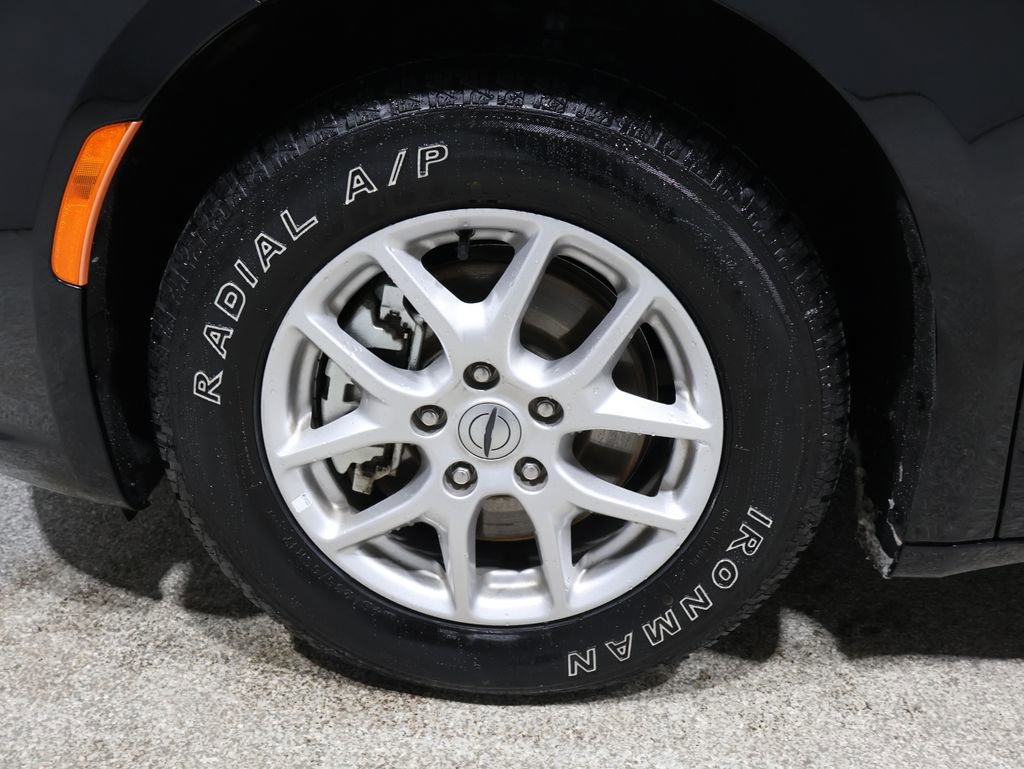 Certified 2024 Chrysler Pacifica Touring-L image 11