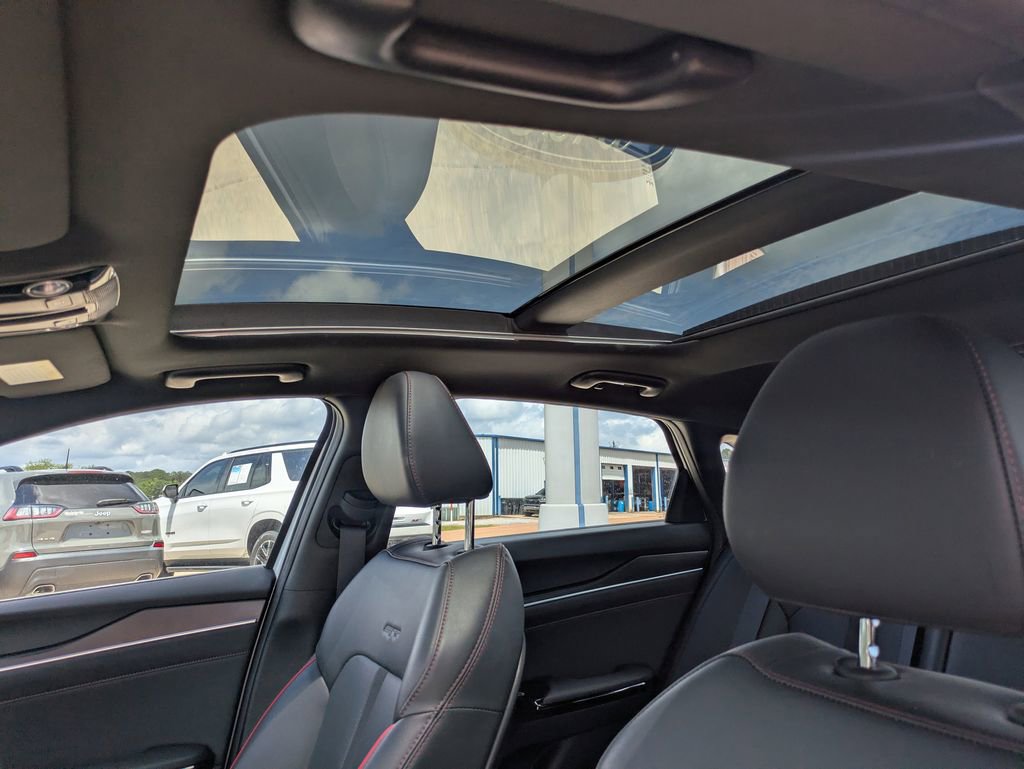 Used 2023 Kia K5 GT FWD image 9