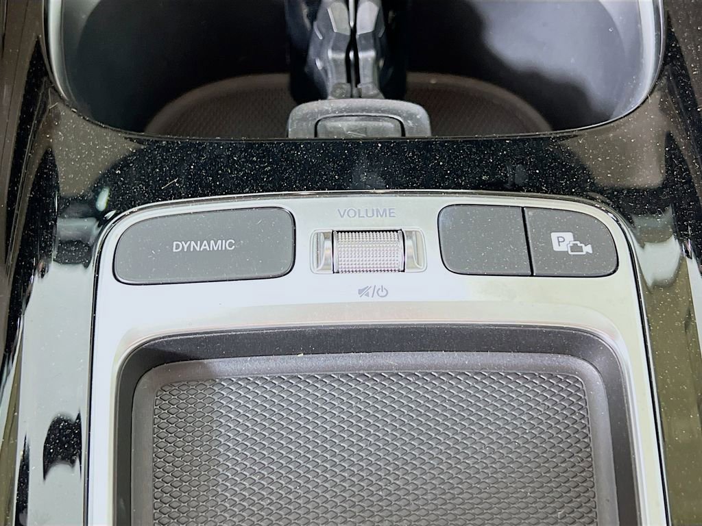 Certified 2025 Mercedes-Benz GLB 250 4MATIC image 17