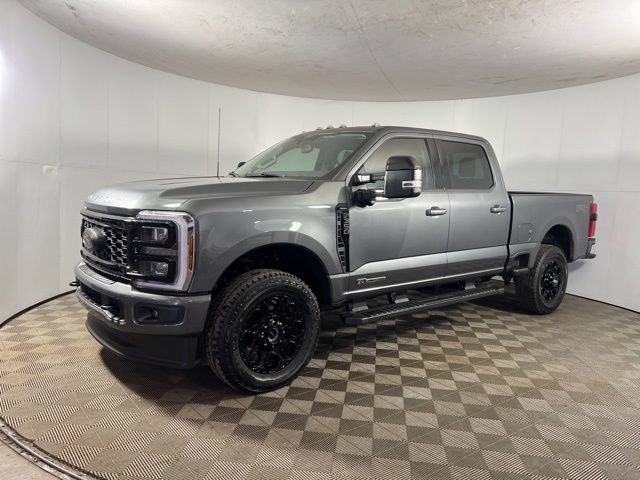 New 2026 Ford F350 Lariat w/ Black Appearance Package AWD/4WD video 1