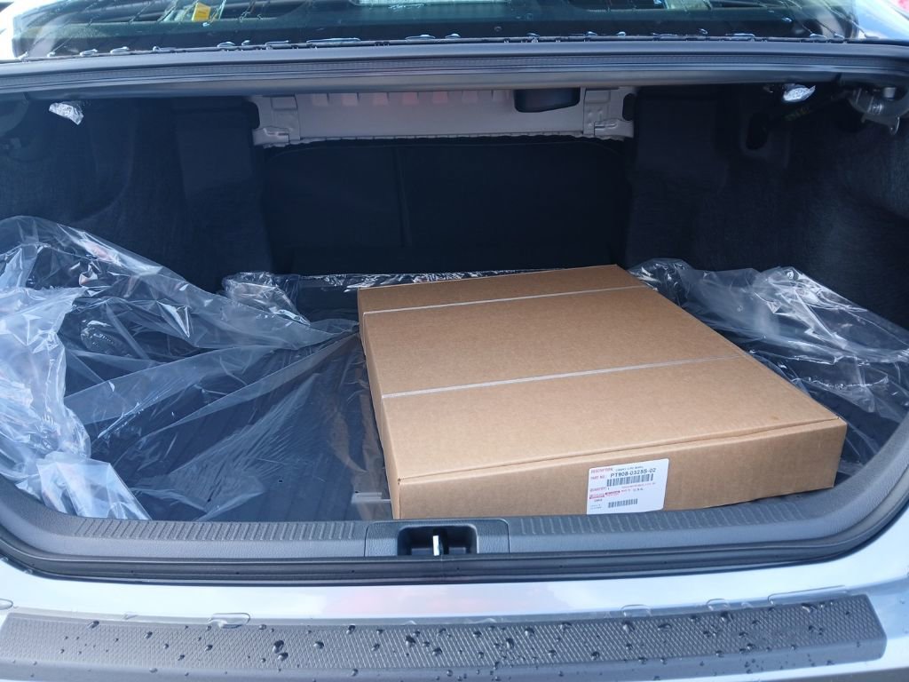 New 2026 Toyota Camry SE image 10