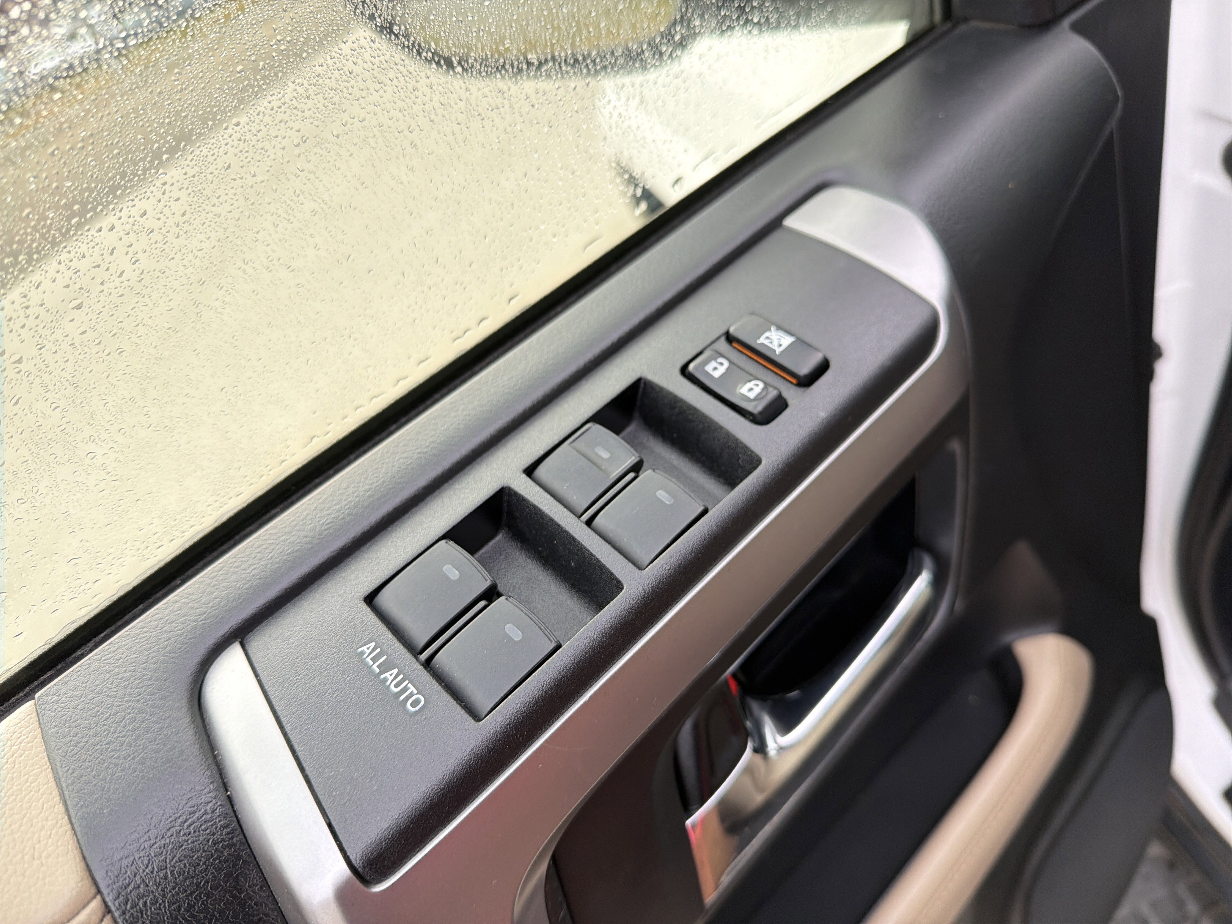 Used 2017 Toyota 4Runner SR5 Premium image 15