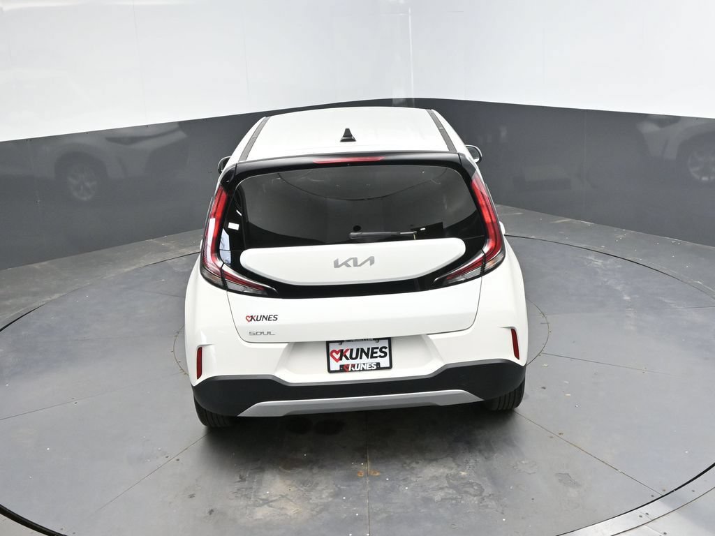 Used 2025 Kia Soul LX w/ LX Technology Package FWD image 28