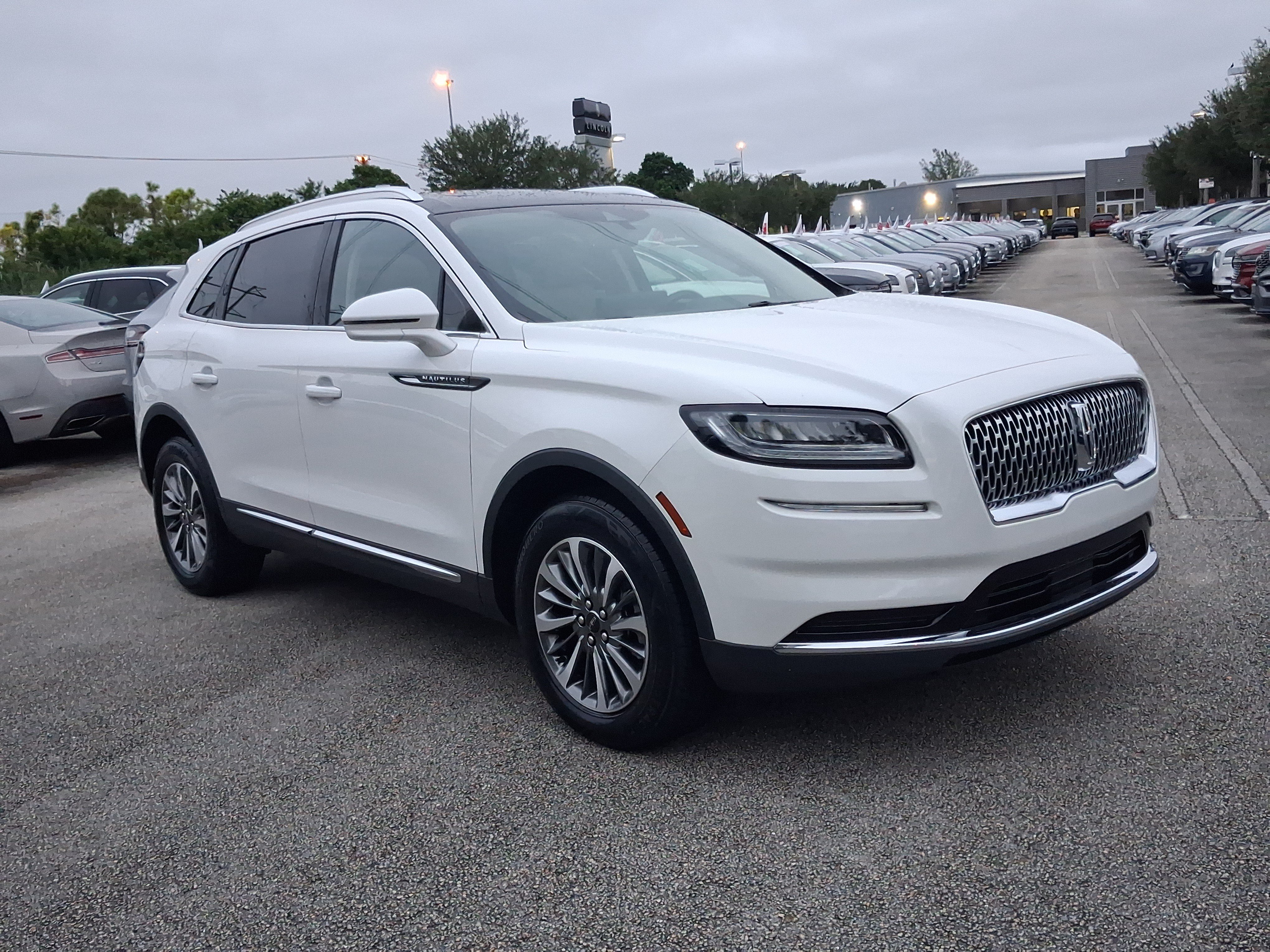 Certified 2022 Lincoln Nautilus Reserve FWD image 22