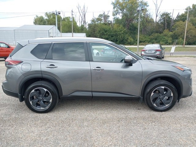 Certified 2025 Nissan Rogue SV w/ SV Premium Package image 2