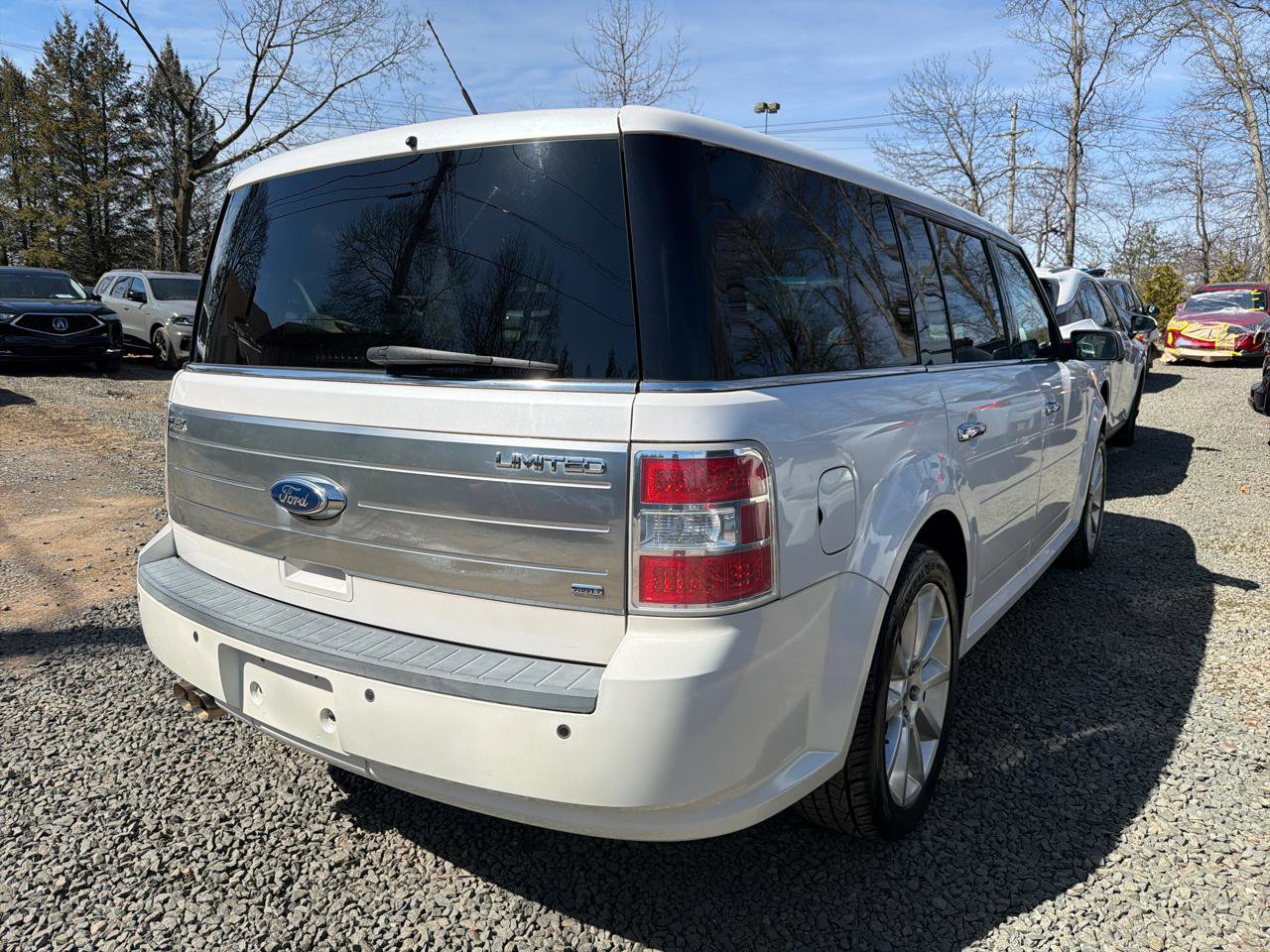 Used 2011 Ford Flex Limited w/ Rapid Spec Order Code image 6