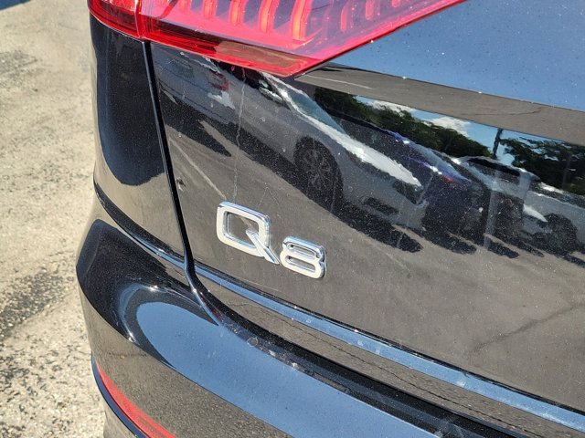 Used 2021 Audi Q8 Premium w/ Black Optic Package image 5