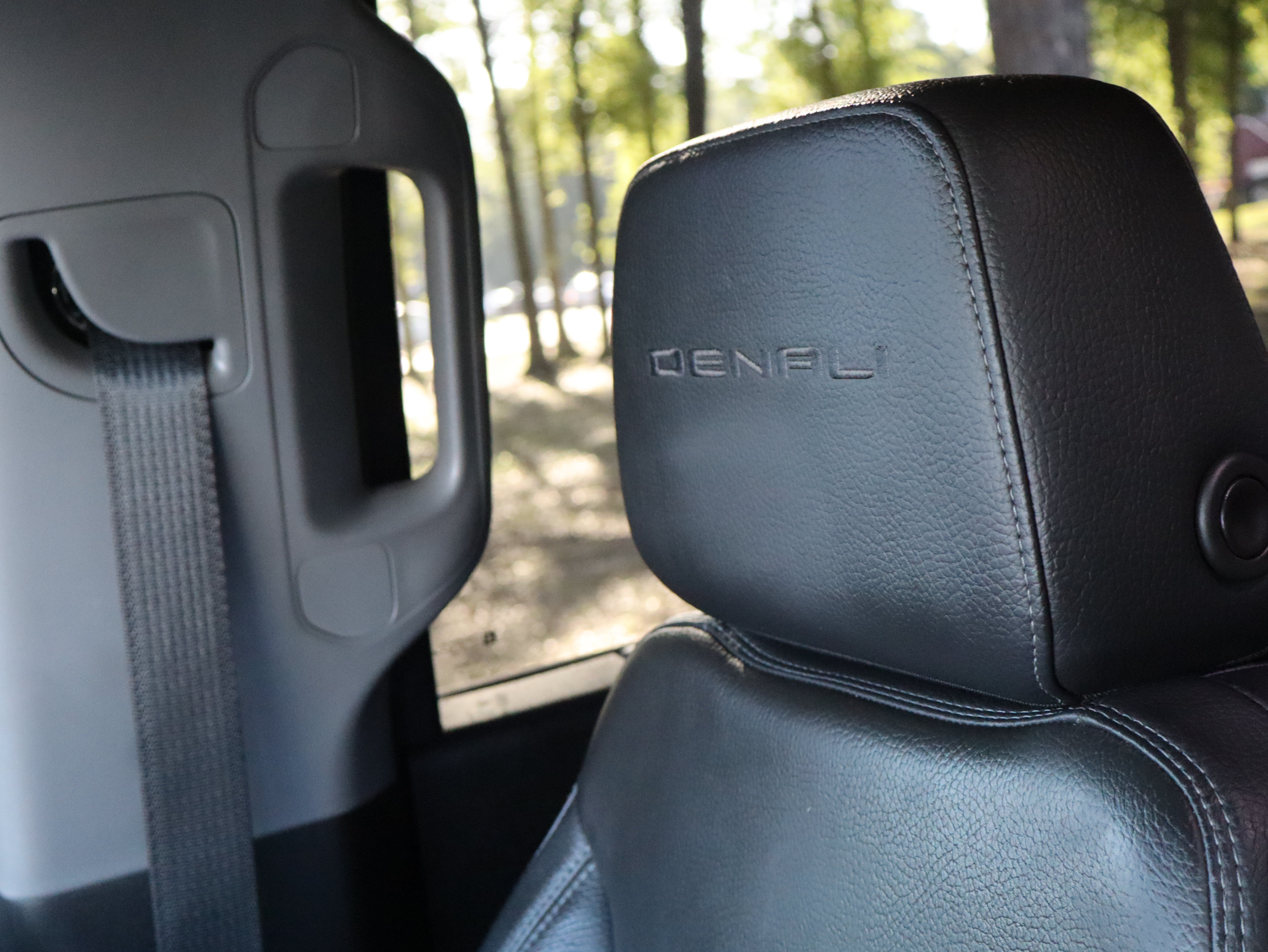Used 2021 GMC Sierra 3500 Denali w/ Denali Ultimate Package AWD/4WD image 47