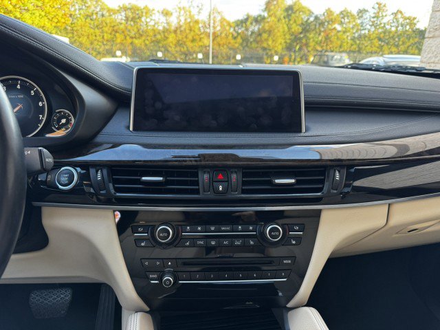 Used 2019 BMW X6 xDrive35i w/ M Sport Package image 27