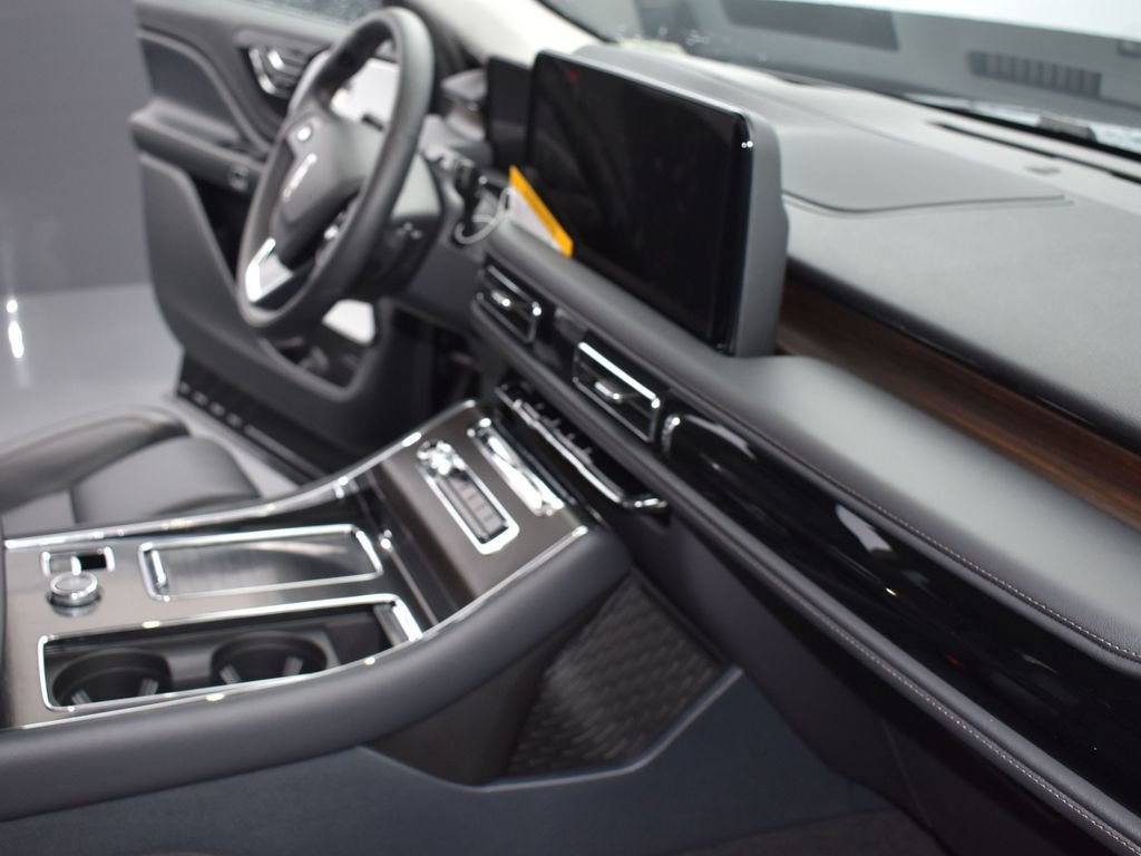 New 2026 Lincoln Aviator Reserve image 16