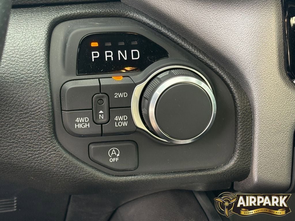 New 2026 RAM 1500 Express AWD/4WD image 19