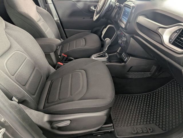 Used 2021 Jeep Renegade Latitude w/ Convenience Group image 31