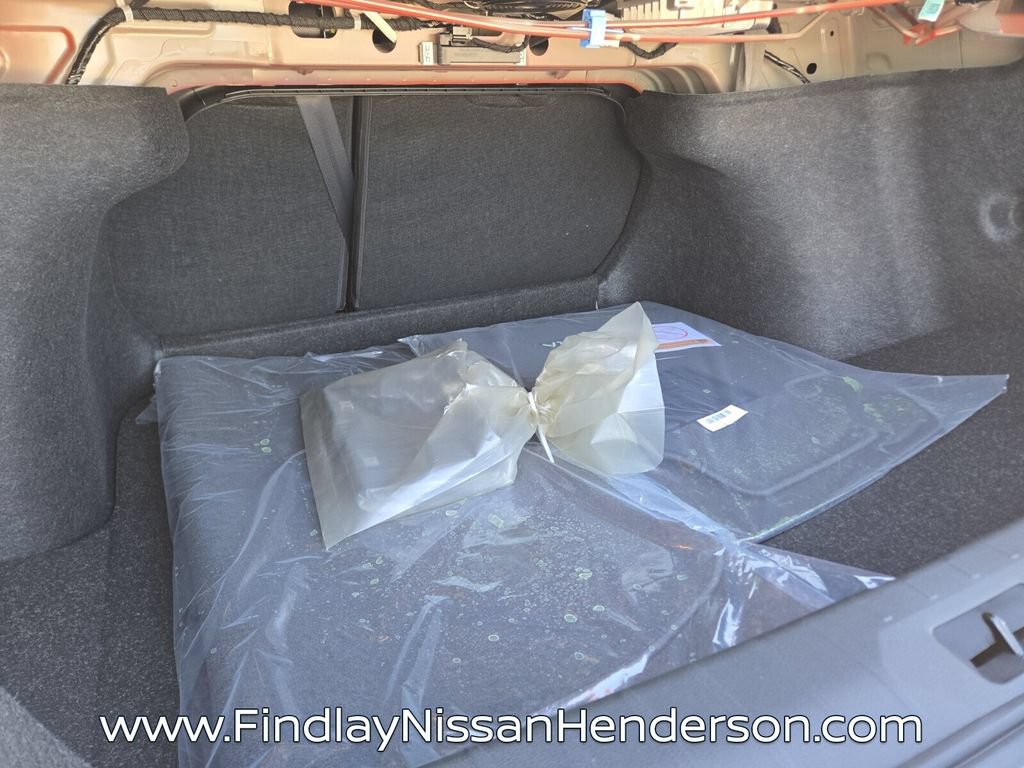 New 2027 Nissan Sentra SR w/ SR Premium Package FWD image 16