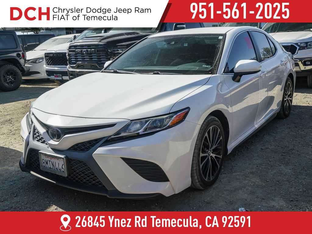 Used 2019 Toyota Camry SE FWD image 1