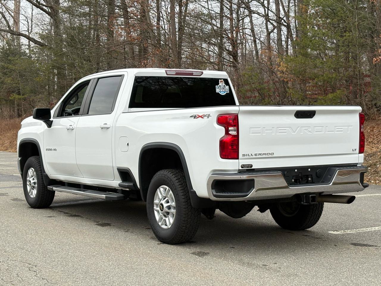 Used 2023 Chevrolet Silverado 2500 LT w/ Convenience Package image 2