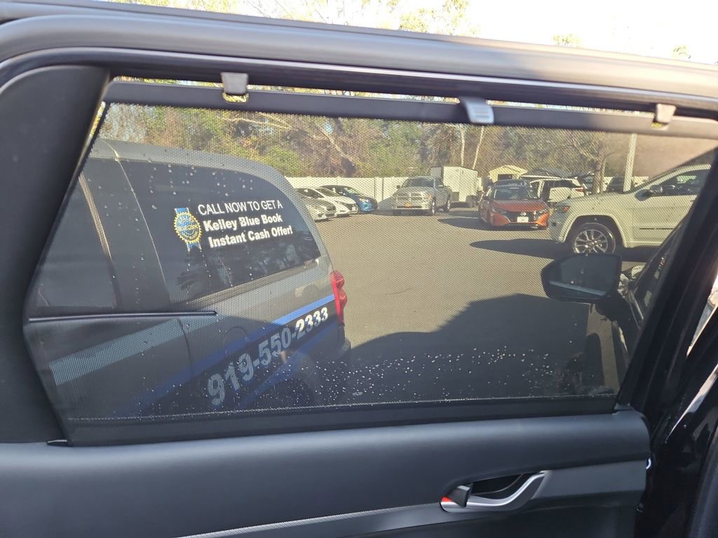 Used 2025 Hyundai Palisade SEL image 35