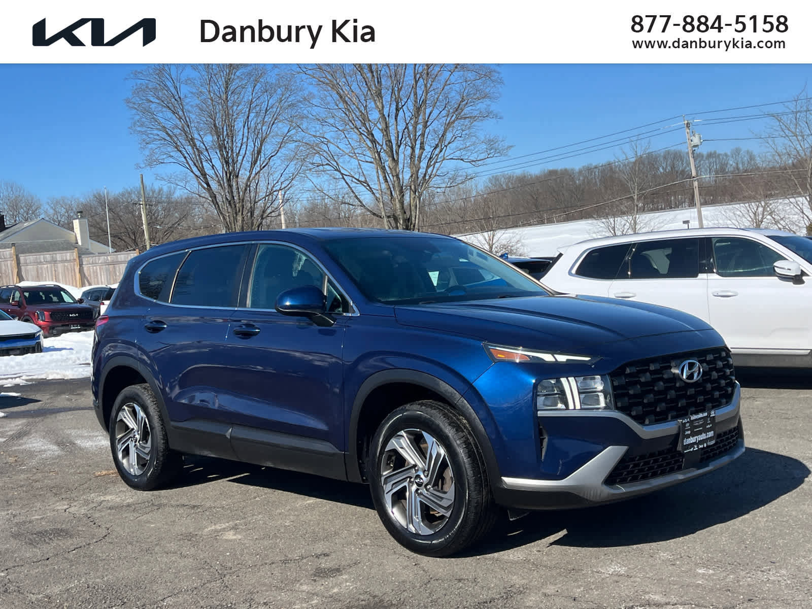 Used 2021 Hyundai Santa Fe SE image 1