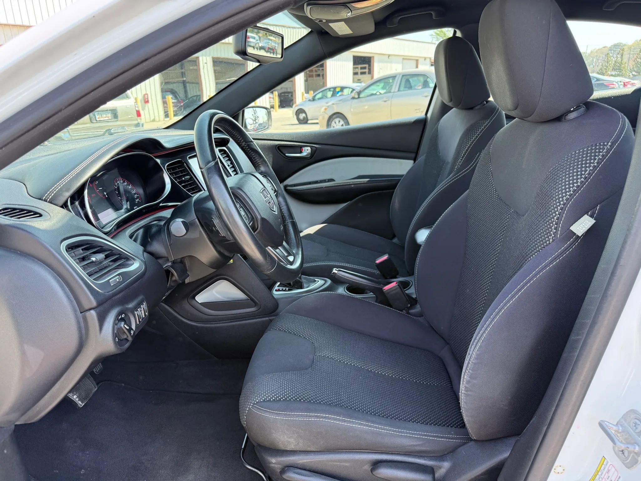 Used 2014 Dodge Dart SXT image 2