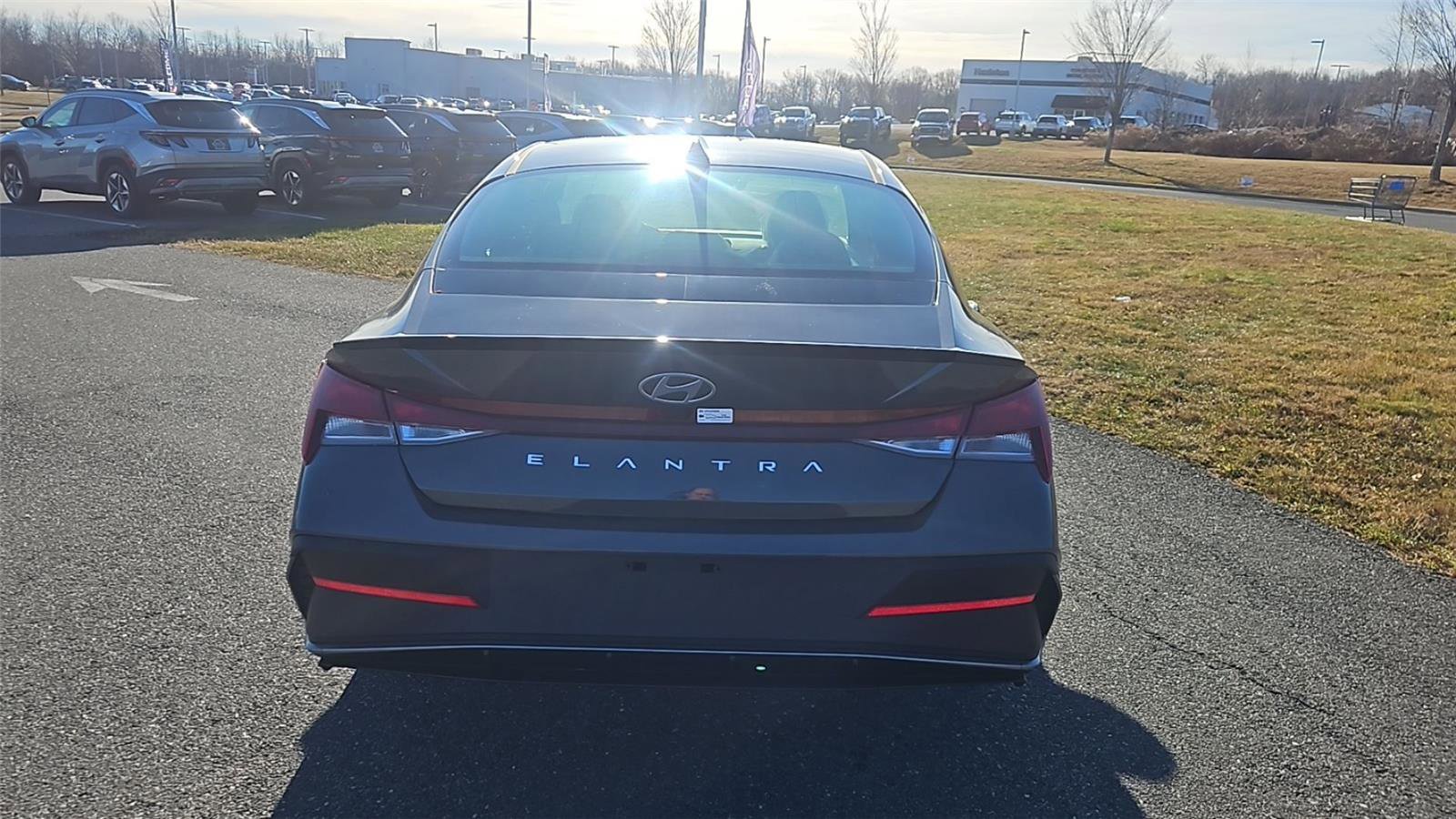 New 2025 Hyundai Elantra Sport image 6