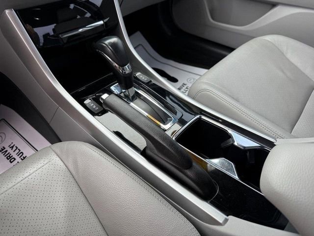 Used 2016 Honda Accord Touring image 28