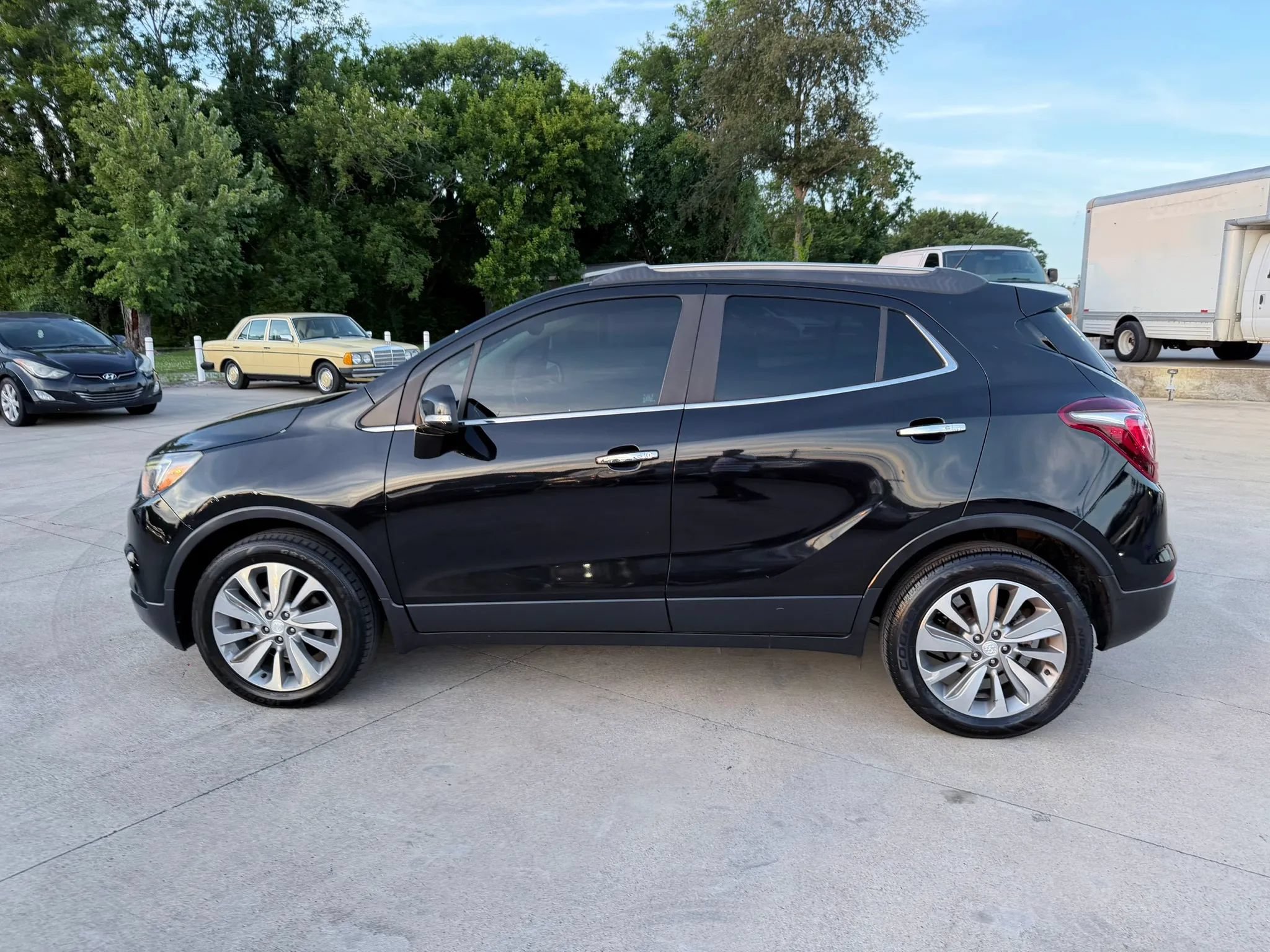 Used 2019 Buick Encore Preferred AWD/4WD image 52