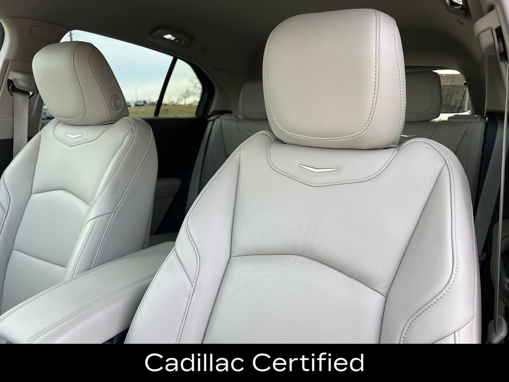 Certified 2022 Cadillac XT4 Premium Luxury w/ Enhanced Visibility Package image 12