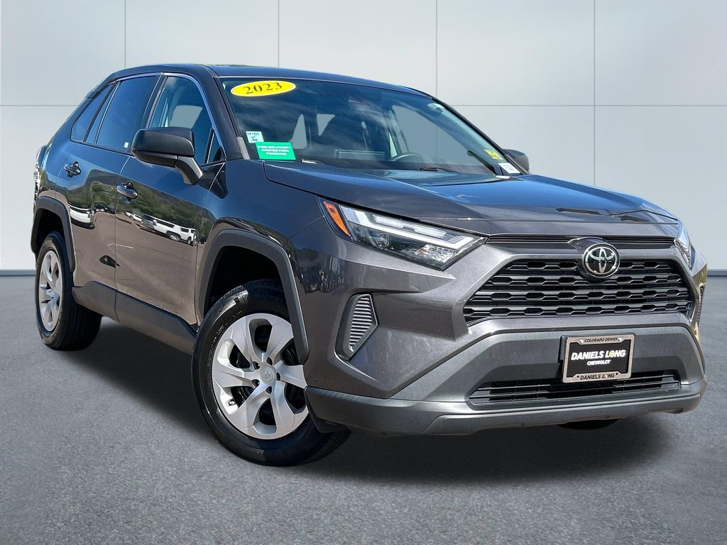 Used 2023 Toyota RAV4 LE AWD/4WD image 32