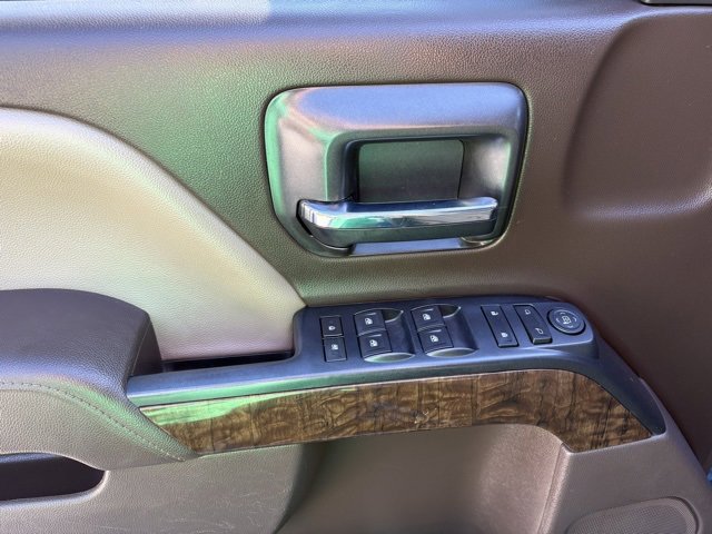 Used 2018 Chevrolet Silverado 1500 LT w/ All Star Edition image 10