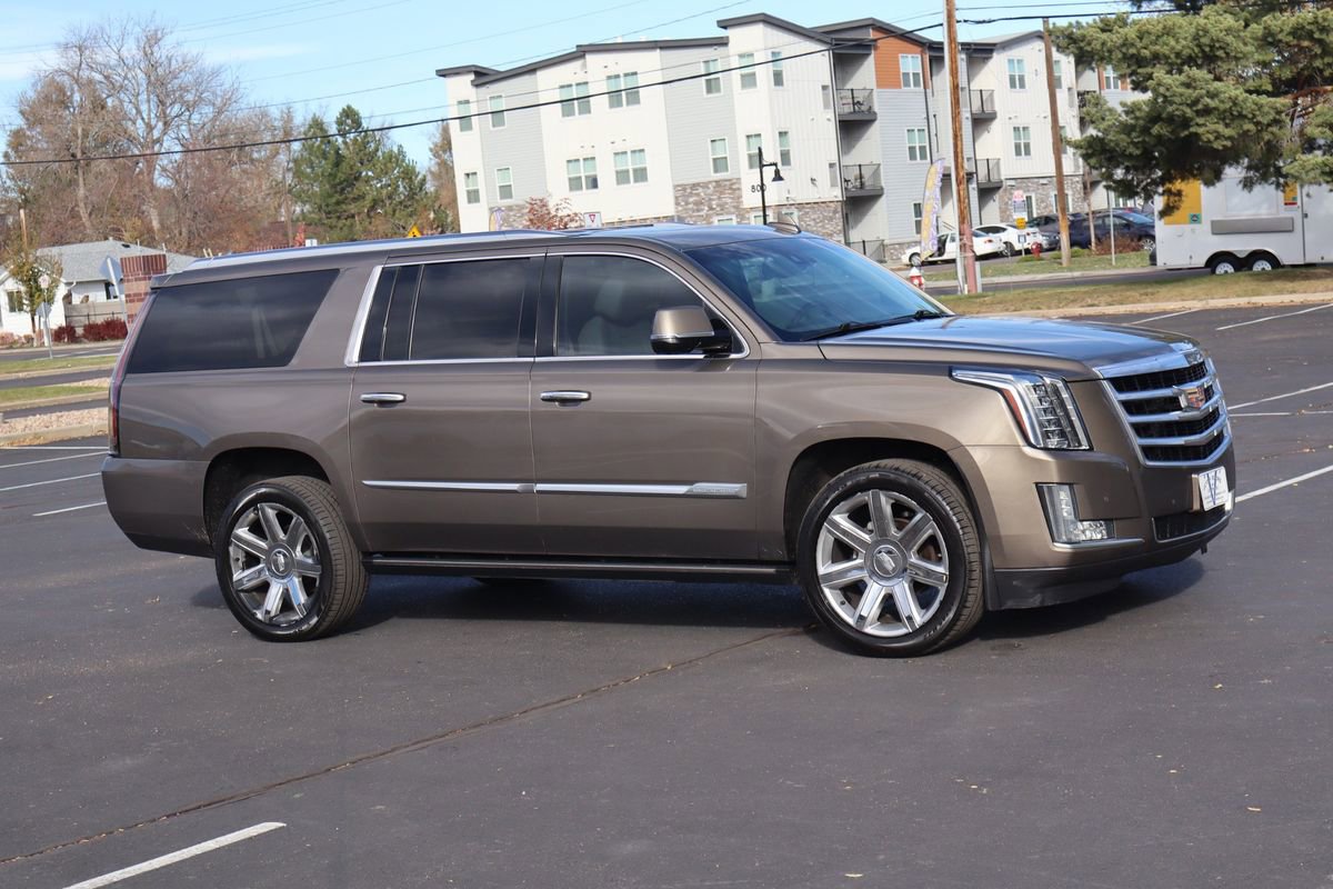 Used 2016 Cadillac Escalade ESV Premium image 2