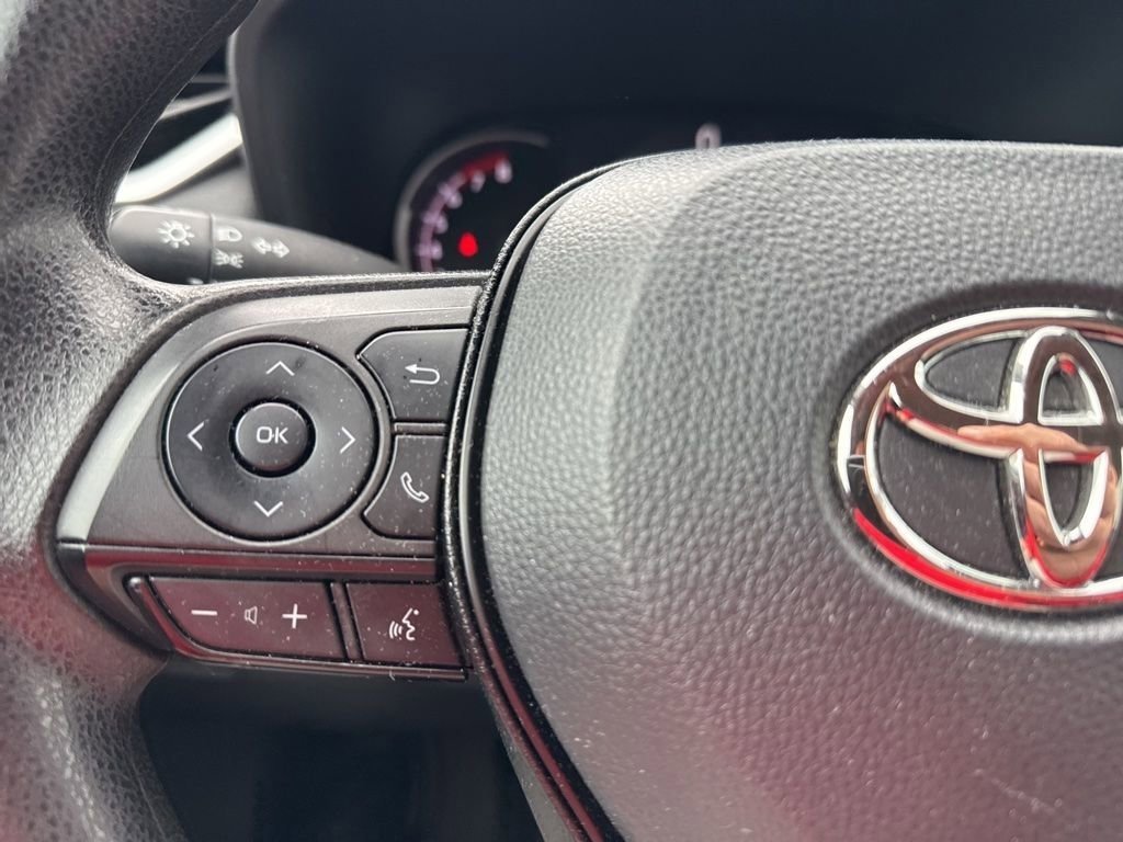 Used 2023 Toyota RAV4 XLE FWD image 27
