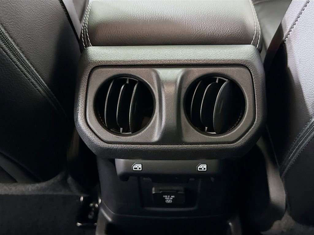 Used 2023 Jeep Wrangler Unlimited Sahara w/ Cold Weather Group image 25