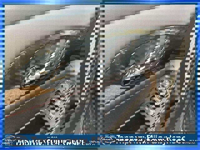 Used 2023 Chevrolet Traverse RS image 18