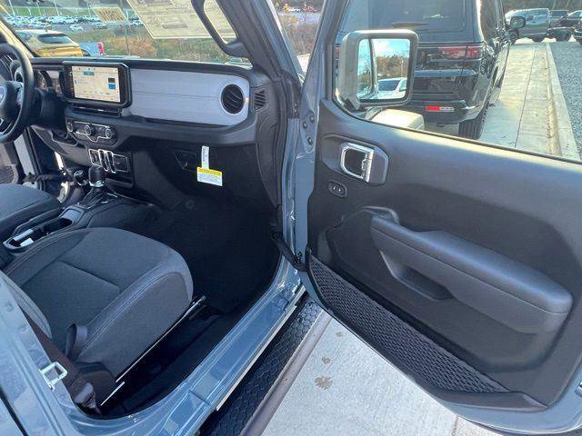 New 2026 Jeep Wrangler Sport S image 28