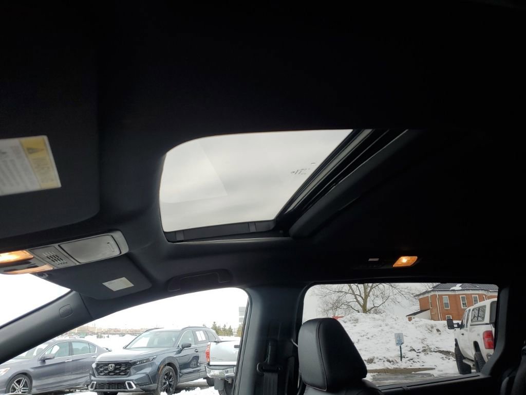 Certified 2025 Honda Odyssey Sport-L image 31