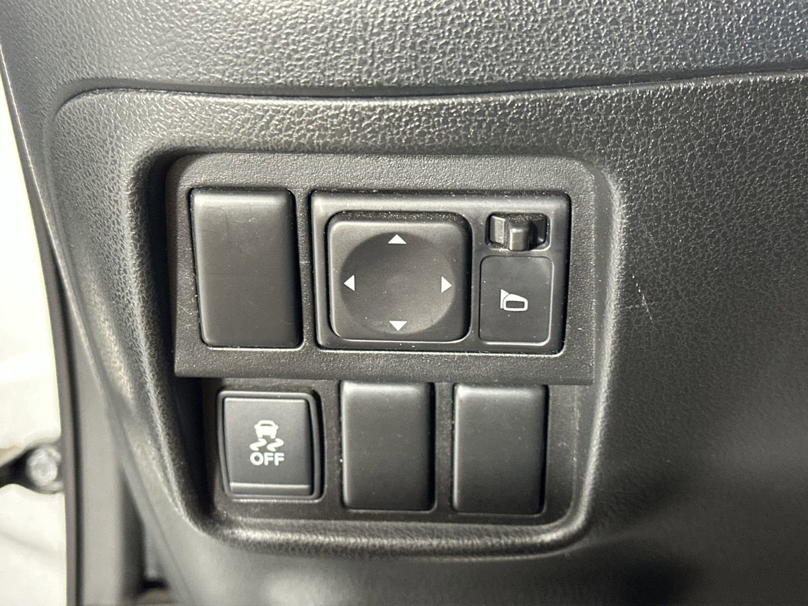 Used 2014 Nissan Juke NISMO w/ Navigation Package image 22