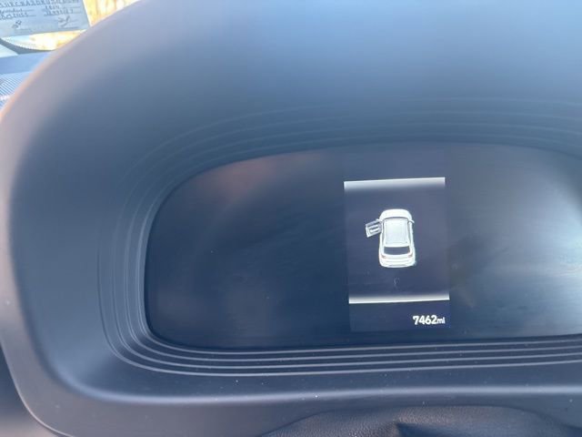 Used 2024 Hyundai Venue SEL image 5