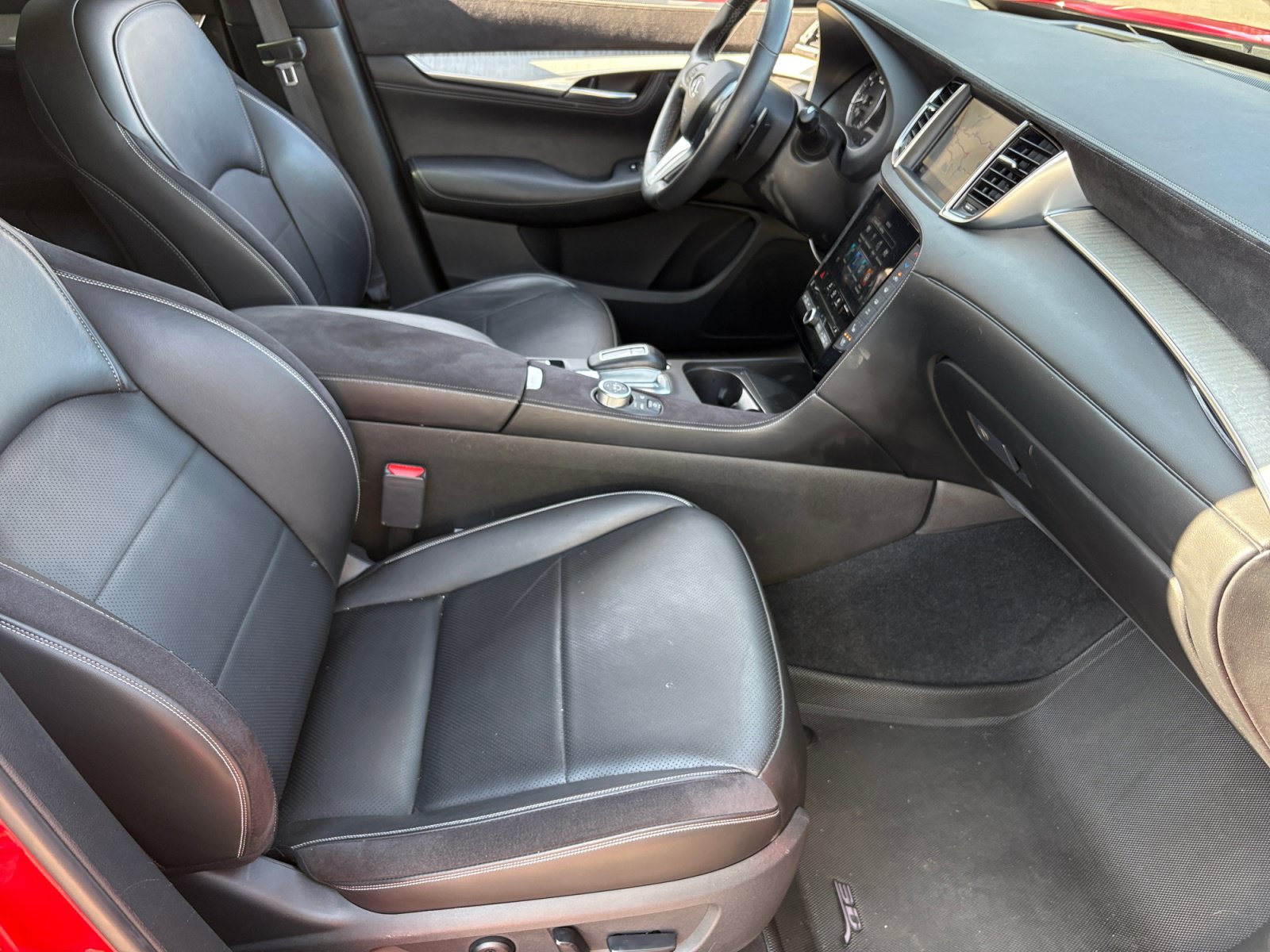 Used 2023 INFINITI QX50 Sensory AWD/4WD image 19