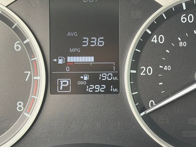 Used 2025 Nissan Kicks Play S FWD image 5
