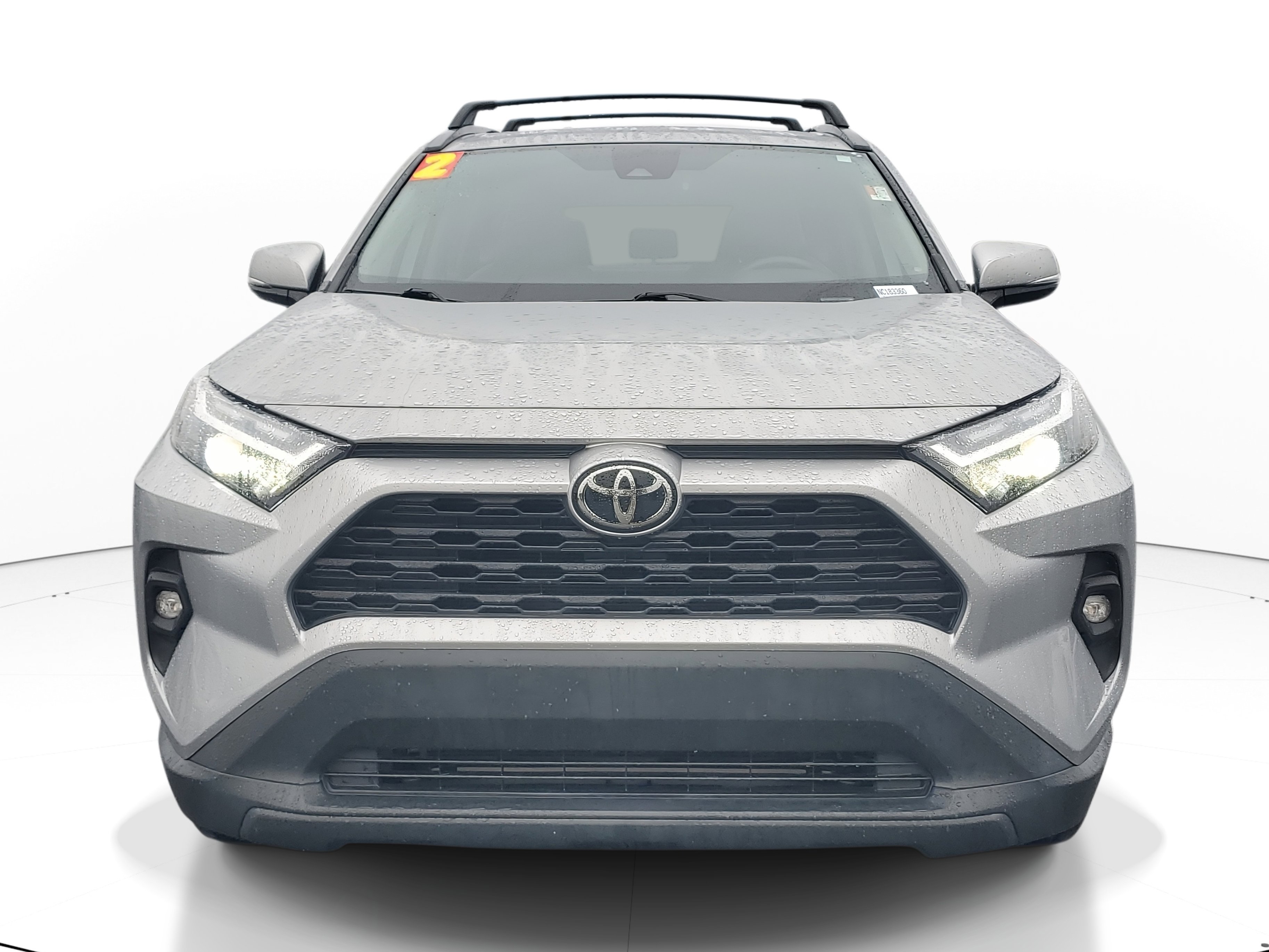 Used 2022 Toyota RAV4 XLE Premium image 2