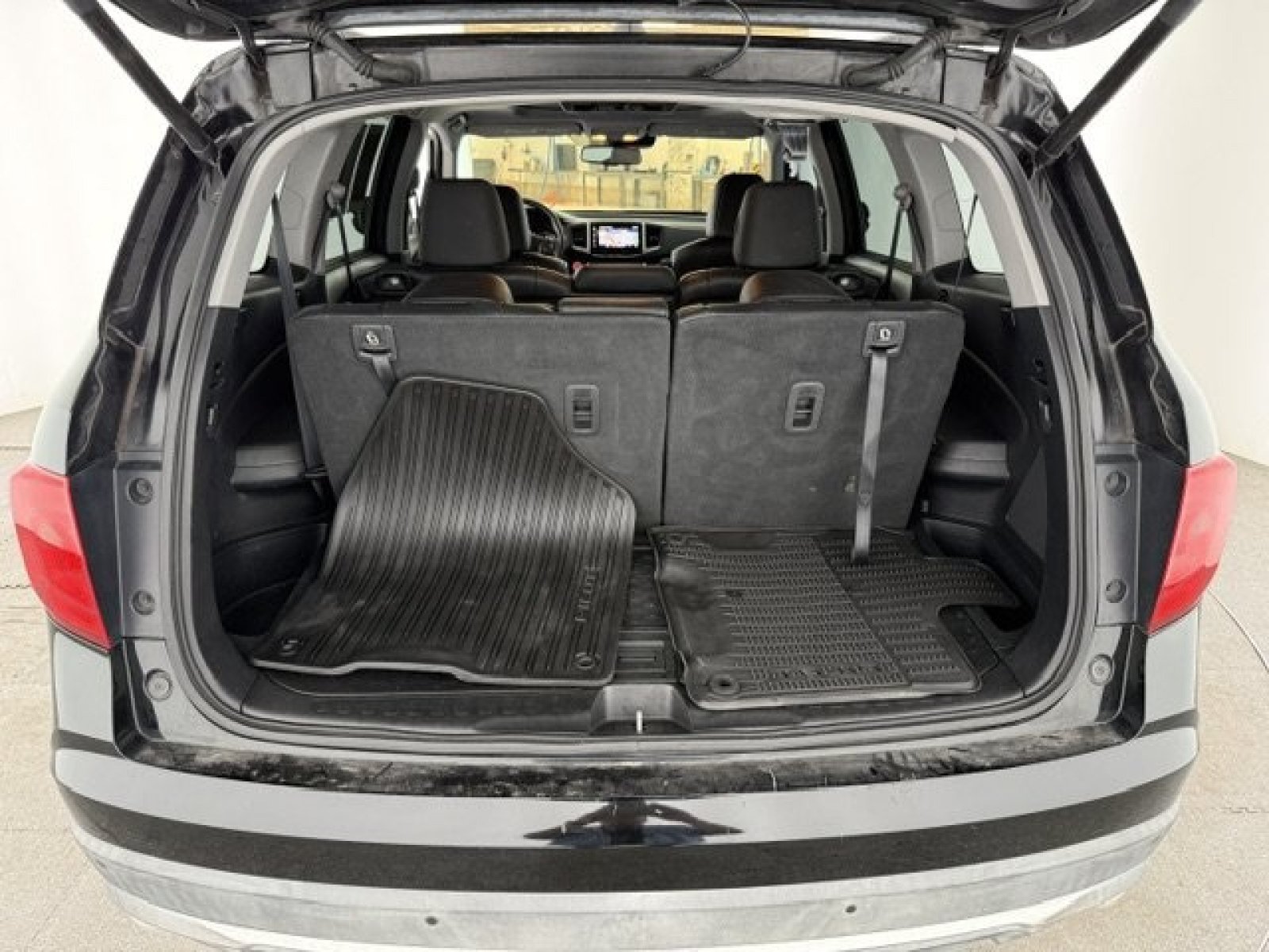 Used 2016 Honda Pilot Touring image 5
