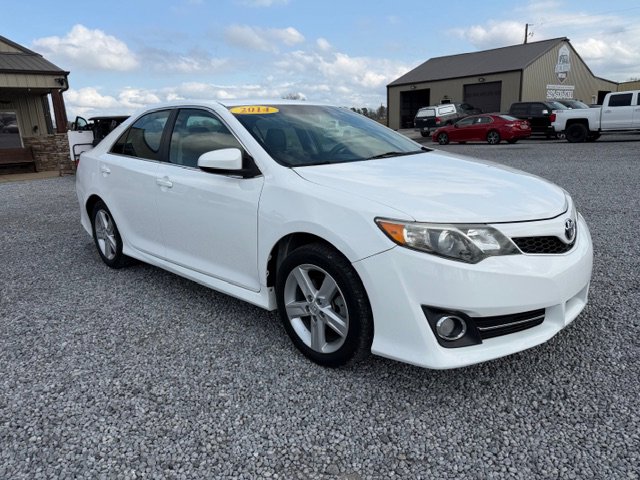 Used 2014 Toyota Camry SE w/ Fleet Convenience Package FWD image 4