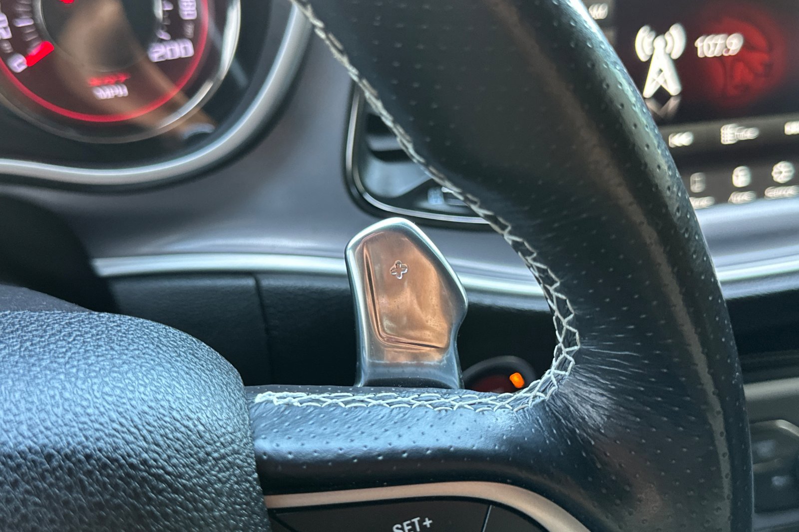 Used 2020 Dodge Challenger SRT Hellcat RWD image 39