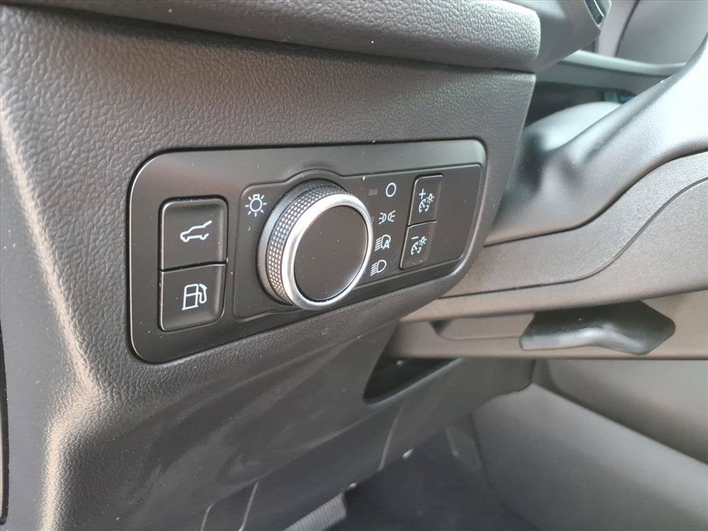 Used 2025 Ford Escape ST-Line w/ Equipment Group 301A FWD image 11