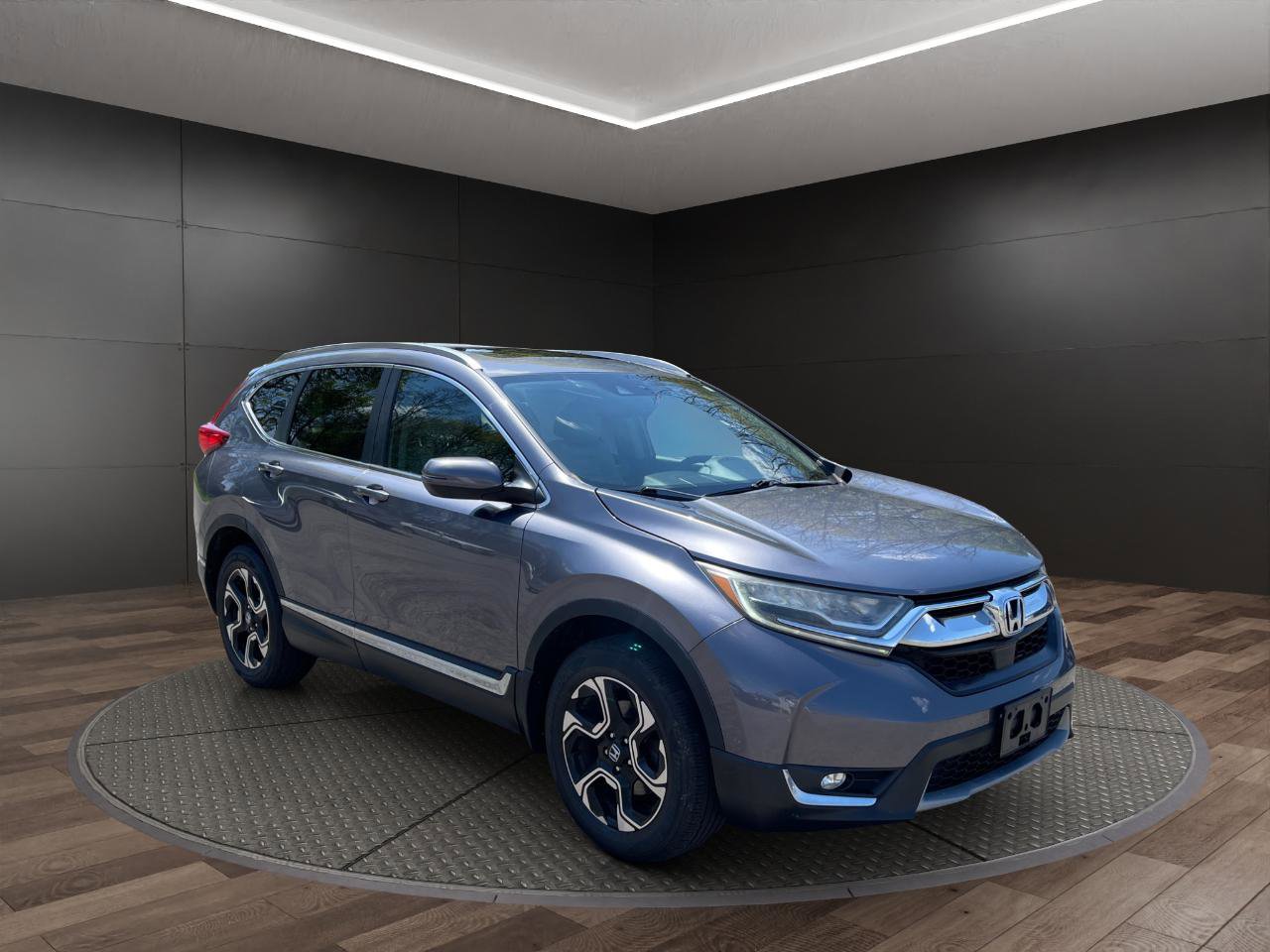Used 2017 Honda CR-V Touring image 2